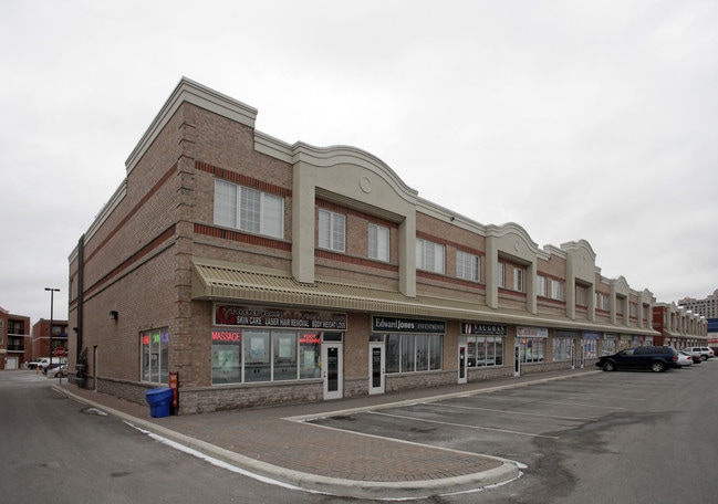 9461-9461 Jane St in Vaughan, ON - Building Photo - Building Photo