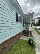1126 Collins St in Savannah, GA - Foto de edificio - Building Photo