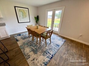 7540 Oak Lake Blvd in Bellview, FL - Building Photo - Building Photo