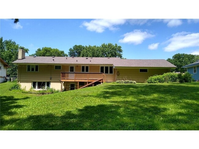 209 Valley High Rd in Burnsville, MN - Building Photo - Building Photo