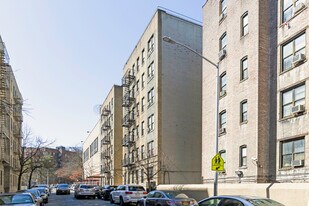 609-615 W 196th St in New York, NY - Building Photo