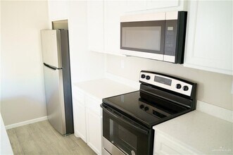 1608 Canelo Dr in Edinburg, TX - Building Photo - Building Photo