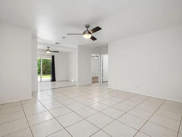 51905 Avenida Velasco in La Quinta, CA - Foto de edificio