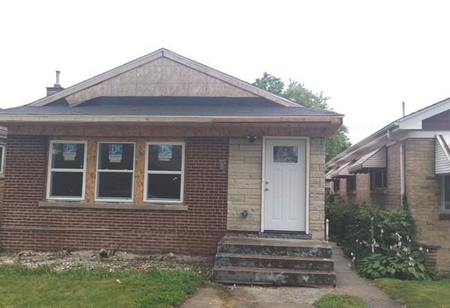 property at 219 E 89th Pl