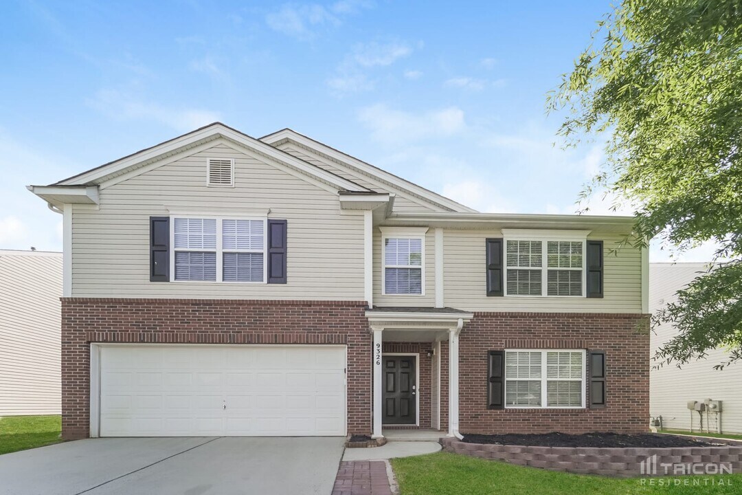 9326 John Russell Rd in Charlotte, NC - Building Photo