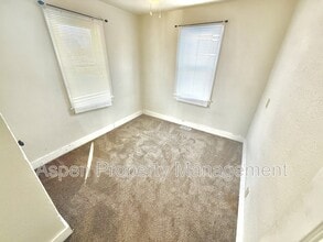 1510 S 10th St in Burlington, IA - Building Photo - Building Photo