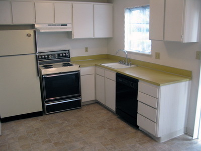 1800 Crater Lake Ave-Unit -1 in Medford, OR - Foto de edificio - Building Photo