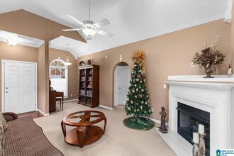101 Hayesbury Ln in Pelham, AL - Building Photo - Building Photo