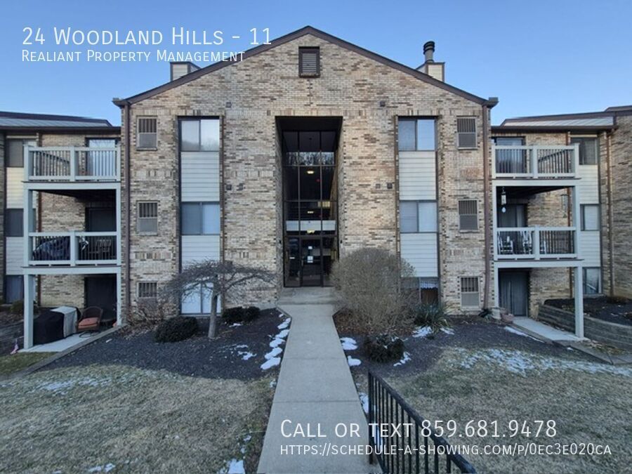 24 Woodland Hills Dr in Southgate, KY - Foto de edificio