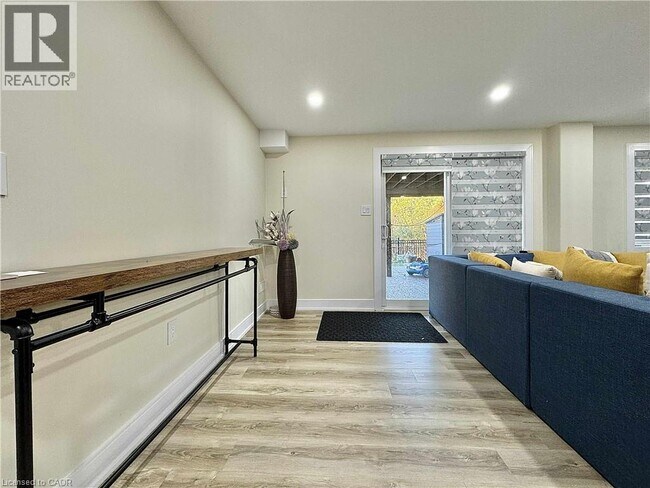 23 Mossgrove Dr in Kitchener, ON - Building Photo - Building Photo
