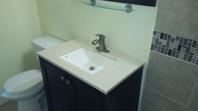 4764 SW 34th Terrace in Fort Lauderdale, FL - Building Photo - Building Photo