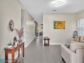4914 NW 48th Ln in Lauderhill, FL - Building Photo - Building Photo