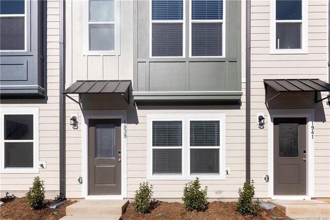 1939 Robin Hill Ln in Raleigh, NC - Building Photo - Building Photo