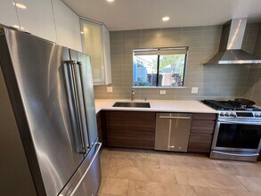 202 Montebello Ave in Mountain View, CA - Building Photo - Building Photo