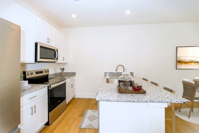 2446 Legg Ln in Knoxville, TN - Building Photo - Building Photo