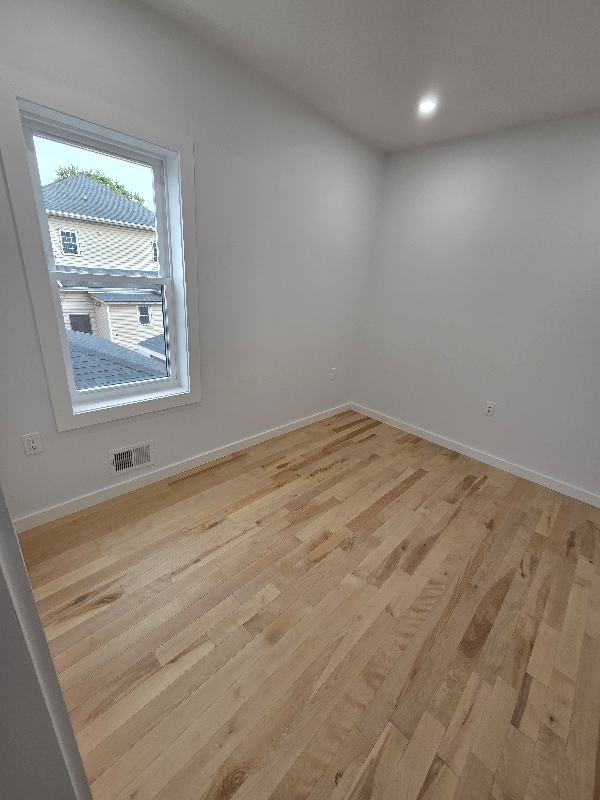 15 Voorhees St