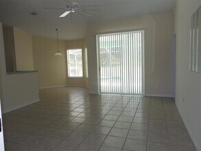 5592 W Woodside Dr in Crystal River, FL - Building Photo - Building Photo