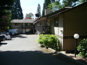 Cedar Village in Edmonds, WA - Building Photo - Other