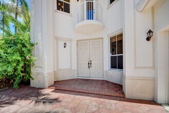 10537 Galleria St in Wellington, FL - Building Photo - Building Photo