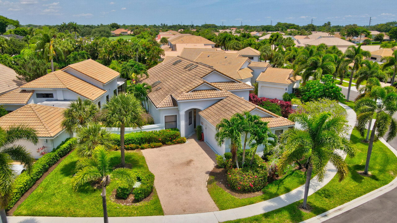 5213 Via De Amalfi Dr in Boca Raton, FL - Building Photo