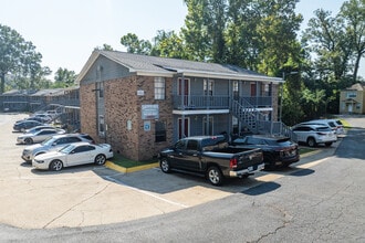 The Apartments at Lake Hill in Vicksburg, MS - Foto de edificio - Building Photo