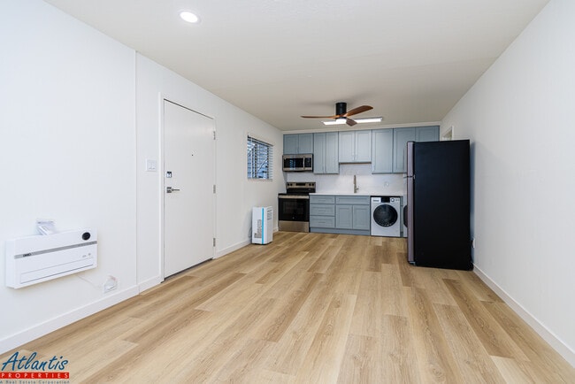 555 S 10th St, Unit 11 in San Jose, CA - Foto de edificio - Building Photo