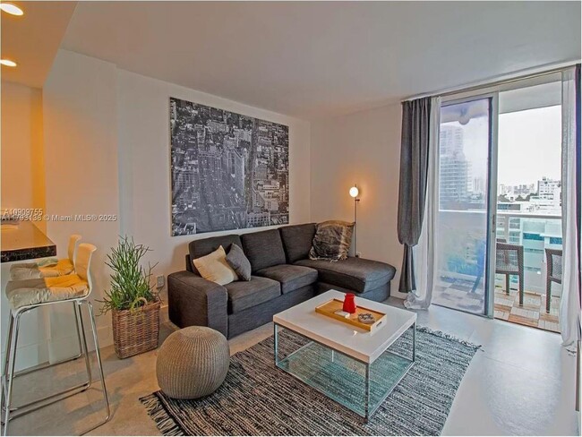 property at 1035 West Ave