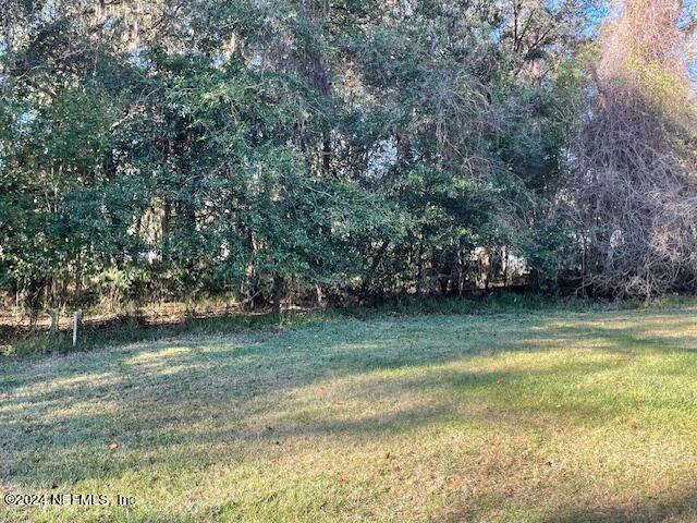 827 Hillsborough Ave in Florahome, FL - Building Photo - Building Photo