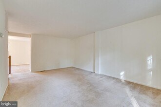 6518 Alexis Ln in Springfield, VA - Building Photo - Building Photo
