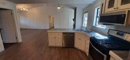 156 Bailey St in Searcy, AR - Building Photo - Building Photo