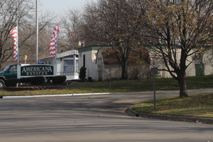 Americana Estates in Kalamazoo, MI - Building Photo