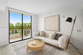 1631 SW 32nd Ave, Unit 301 in Miami, FL - Building Photo - Building Photo