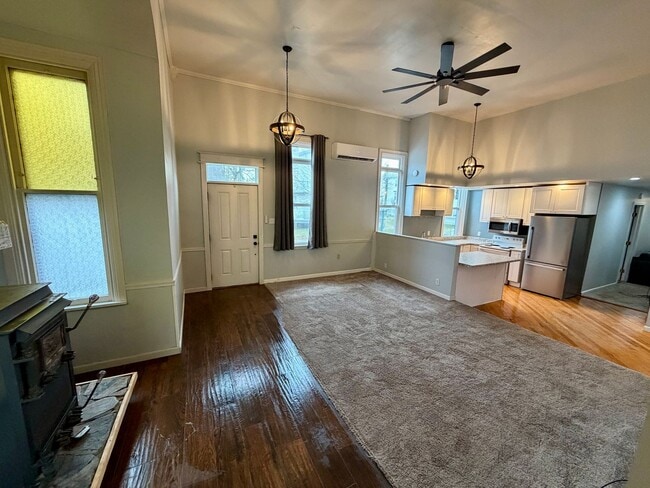 309 Mill St in Mt Holly Springs, PA - Building Photo - Building Photo