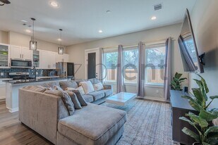 6706 Parker Grv Ln in Houston, TX - Building Photo