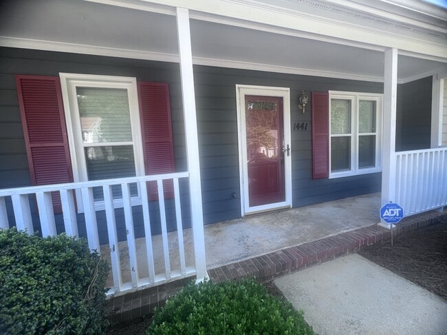 property at 1441 Bailey Cir