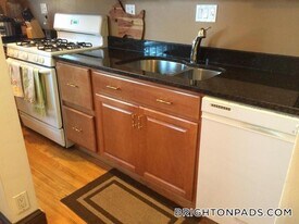 1868 Commonwealth Ave, Unit 2 in Boston, MA - Building Photo