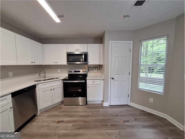 3423 Homeward Trail in Ellenwood, GA - Building Photo - Building Photo