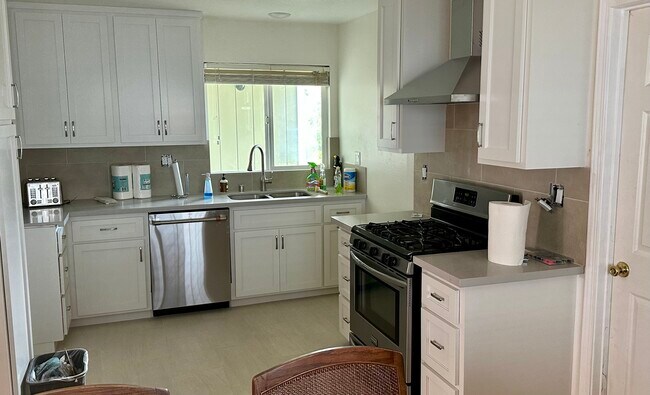 2306 Bodie St in Santa Rosa, CA - Building Photo - Building Photo