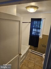 129 Jefferson St in Stowe, PA - Foto de edificio - Building Photo