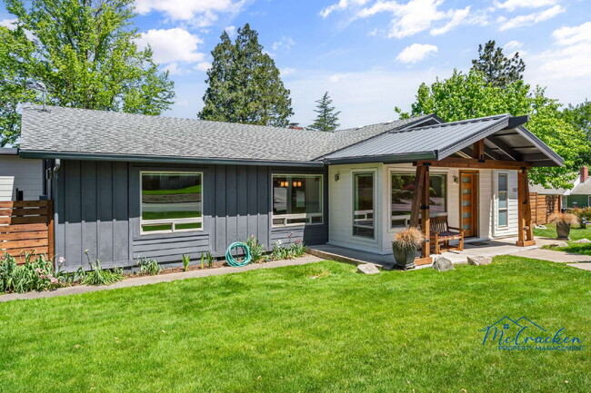 property at 1075 Bellview Ave