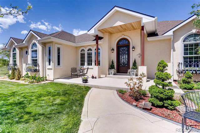 11271 E Parker Rd in Parker, CO - Building Photo