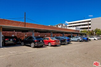 1046 Princeton Dr in Marina Del Rey, CA - Building Photo - Building Photo