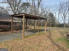 6 Church St in Senoia, GA - Foto de edificio - Building Photo