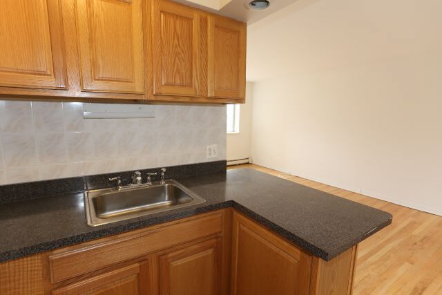 533 W Aldine in Chicago, IL - Building Photo - Building Photo