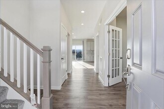 889 Barksdale Dr in Charles Town, WV - Building Photo - Building Photo