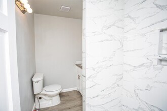 2408 32nd St in Lubbock, TX - Building Photo - Building Photo