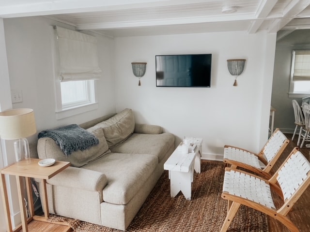 property at 8 71st St