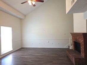 6244 Kirby Downs Dr in Memphis, TN - Building Photo - Building Photo
