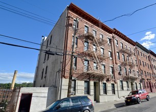 144-148 Orchard St in Yonkers, NY - Building Photo - Other