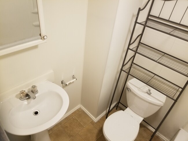 107 -111 Arch St, Unit 109 in York, PA - Building Photo - Building Photo